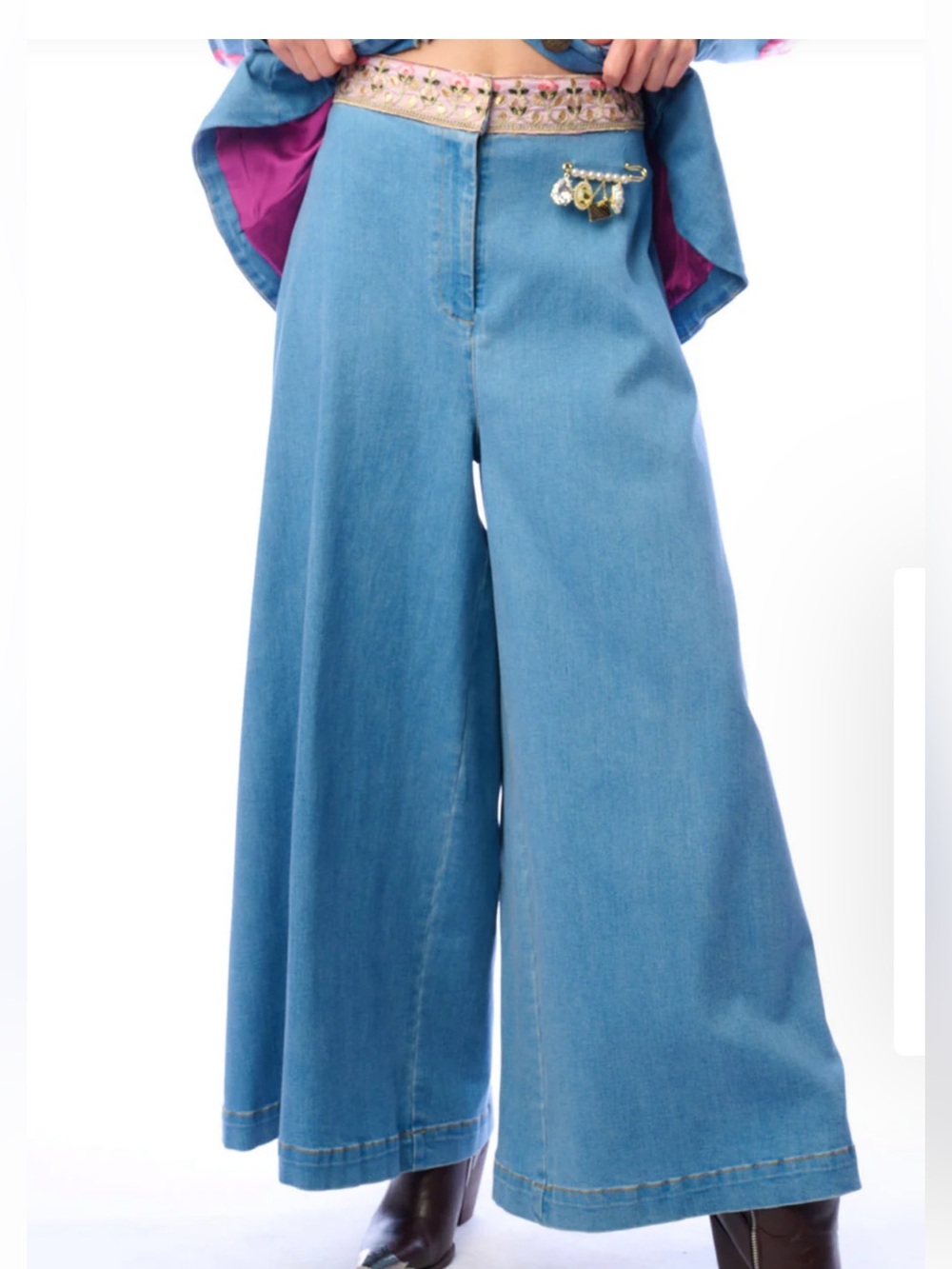 NWT Aratta Silent Journey- Monte Carlo Wide-Leg Denim Jeans